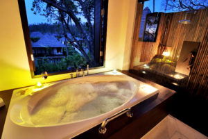016_Prime Pool Villa_Bathroom The Vijitt Resort Phuket